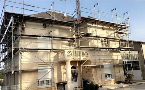 Echaffaude façade
